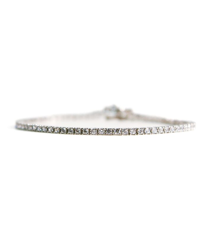 Bracciale tennnis classico con zirconi bianchi  in argento 925