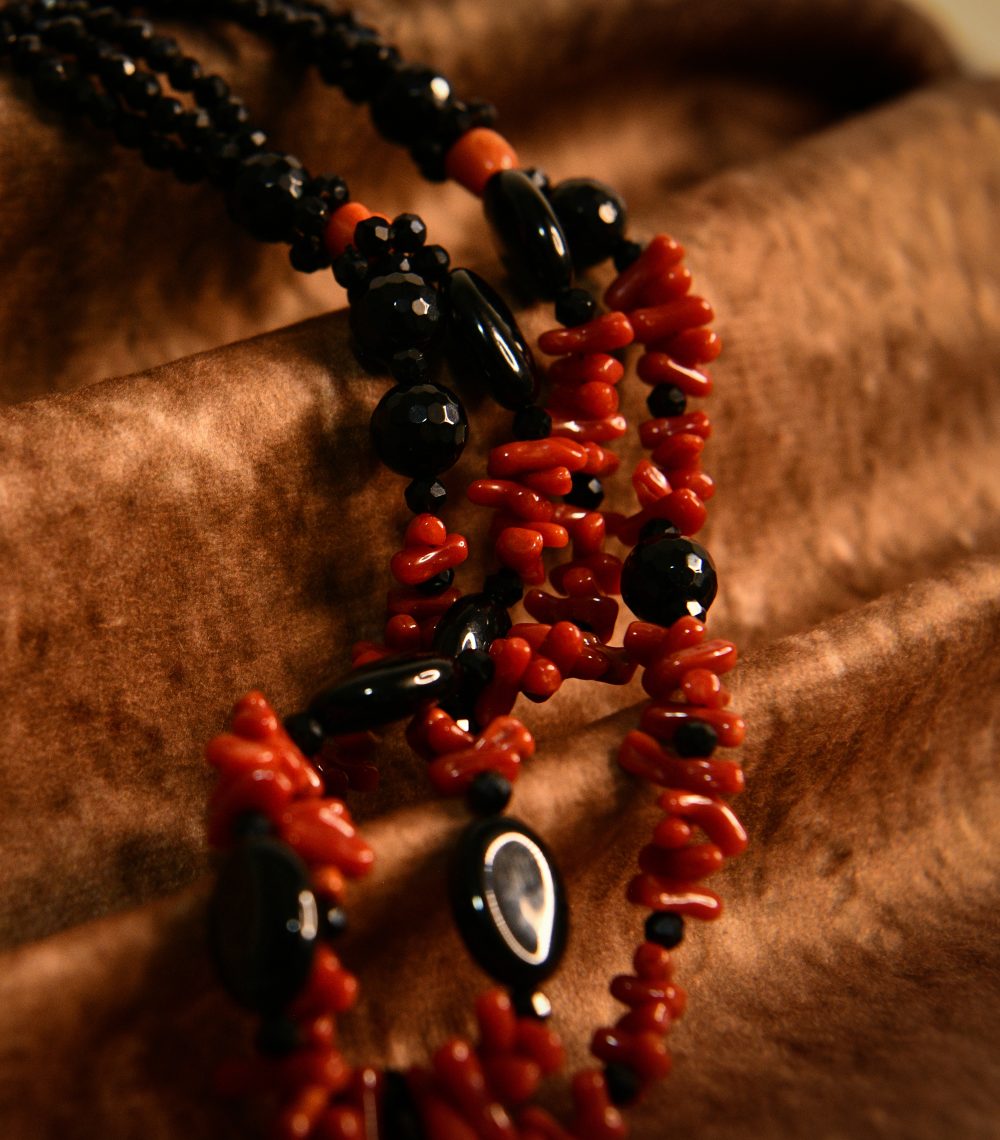 Collana corallo e pietre dure - immagine 4